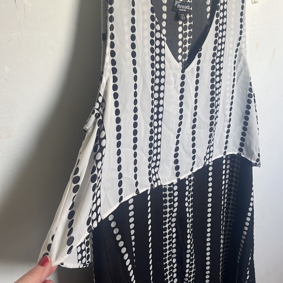 Threadz Australia high low top size M/L - Picture 3 of 5